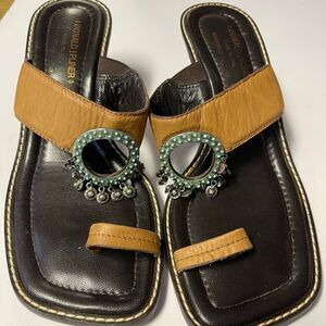 Donald J.Pliner size 8 Tango toe sandals dangles 3” heels